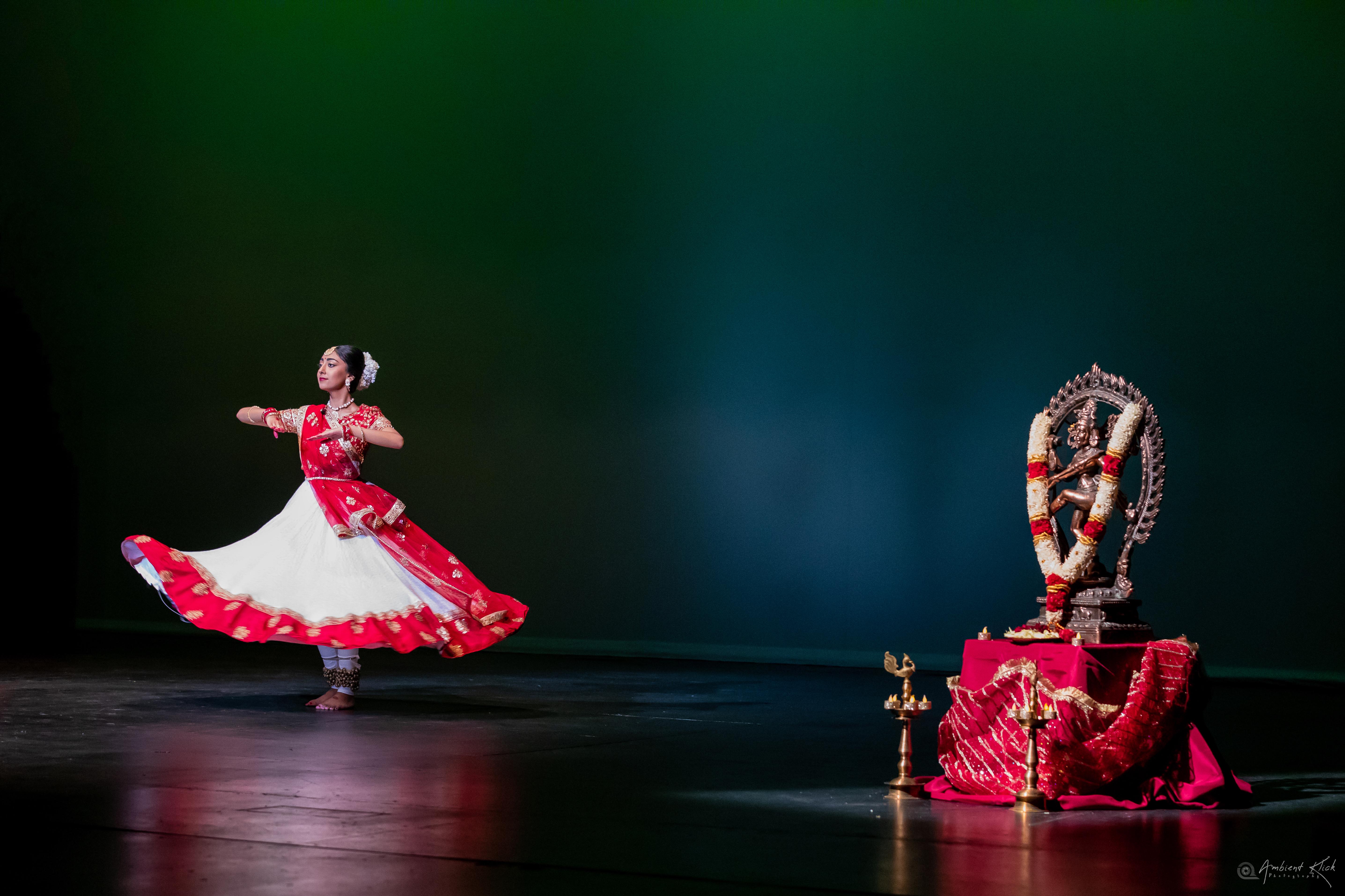 Thea's Rangmanch Pravesh